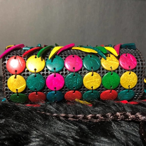 Quirky & Fun, Vividly Colored Coconut Shell Beaded Purse NWT - Picture 4 of 7